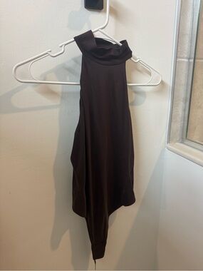 Sleeveless High-Neck Women’s Dress in Dark Brown LULULEMON